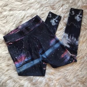 Space yoga leggings